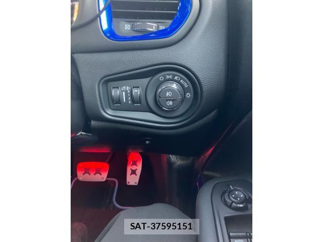 Jeep RENEGADE 2021-10 6672044-15
