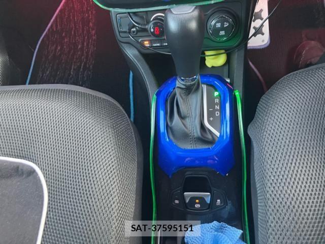 Jeep RENEGADE 2021-10 6672044-16