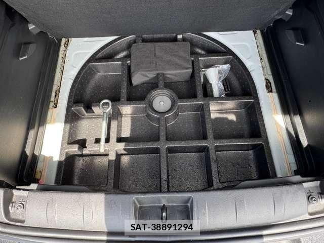 Jeep RENEGADE 2021-01 6676434-29