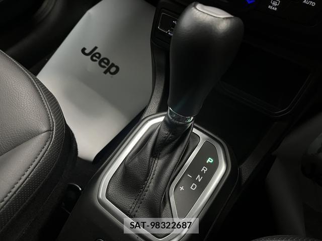 Jeep RENEGADE 2023-07 6676432-12