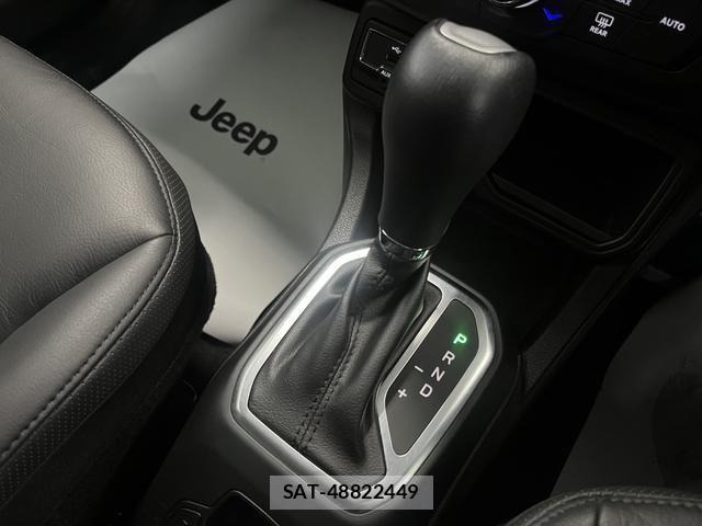 Jeep RENEGADE 2023-08 6676430-12