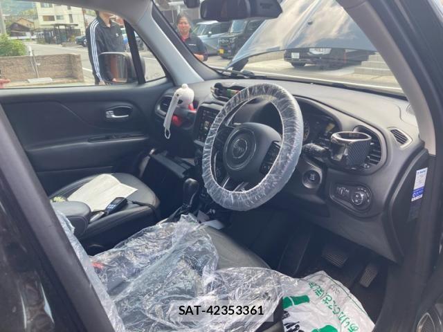 Jeep RENEGADE 2019-05 6906881-13