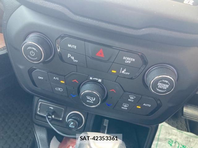 Jeep RENEGADE 2019-05 6906881-18