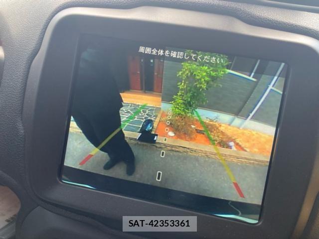 Jeep RENEGADE 2019-05 6906881-21