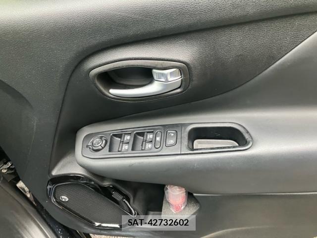 Jeep RENEGADE 2019-06 7020663-10