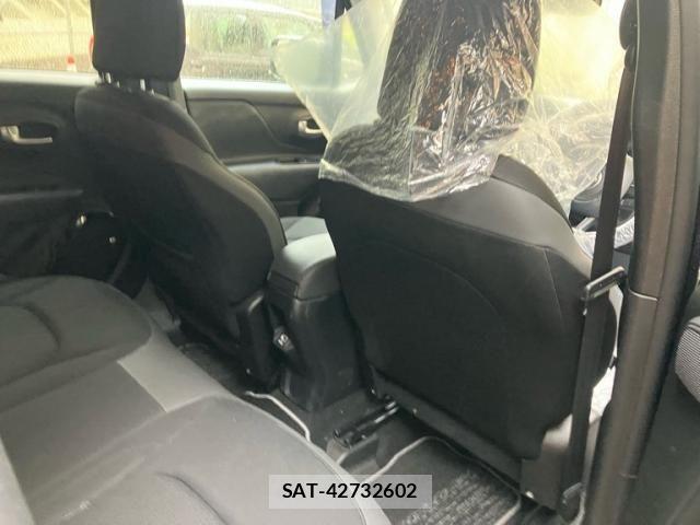 Jeep RENEGADE 2019-06 7020663-24