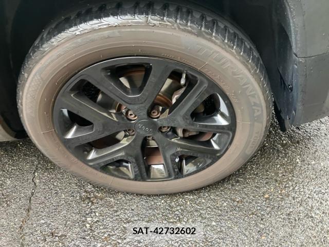 Jeep RENEGADE 2019-06 7020663-2