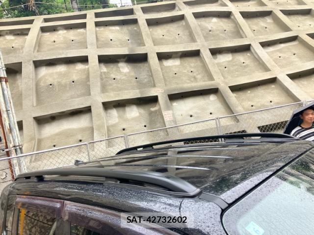 Jeep RENEGADE 2019-06 7020663-6