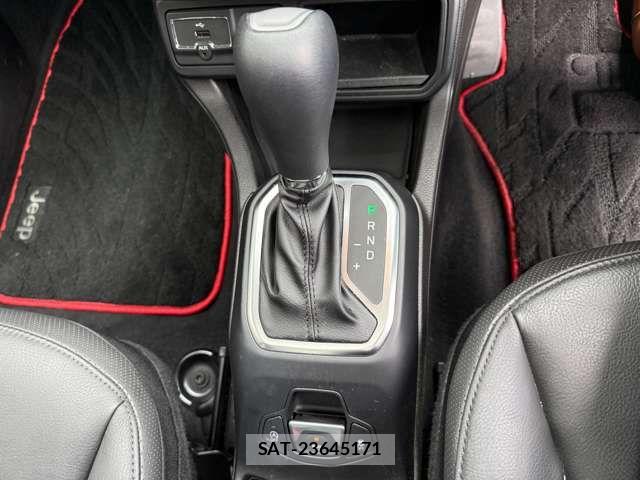 Jeep RENEGADE 2023-10 7220059-15