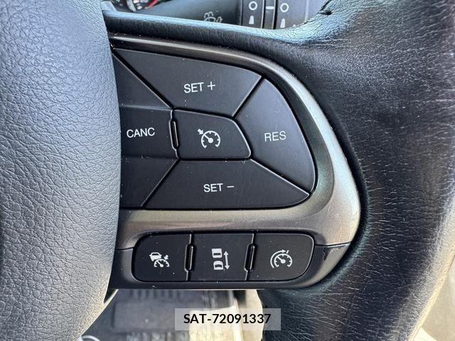 Jeep RENEGADE 2020-11 7272091-15