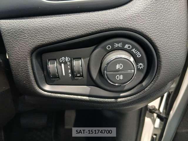 Jeep RENEGADE 2024-06 7327632-14