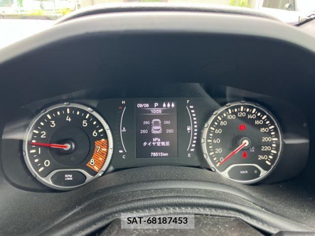 Jeep RENEGADE 2020-07 7358203-18