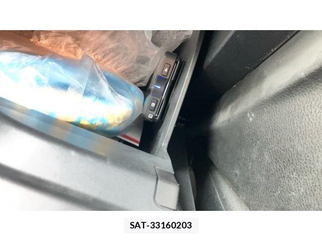 Jeep RENEGADE 2019-06 7358201-24