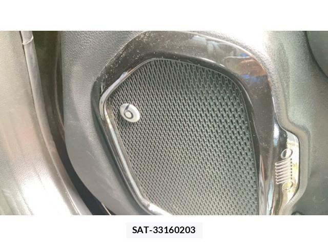 Jeep RENEGADE 2019-06 7358201-25