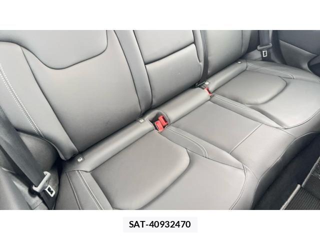 Jeep RENEGADE 2021-08 7358202-18