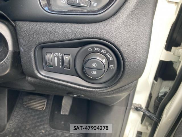 Jeep RENEGADE 2022-05 7501018-16