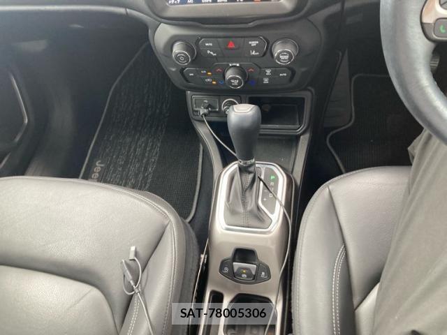 Jeep RENEGADE 2021-08 7508886-17