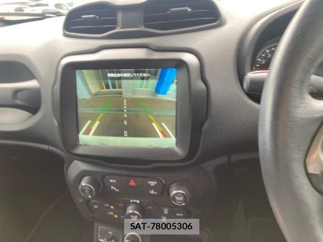 Jeep RENEGADE 2021-08 7508886-19