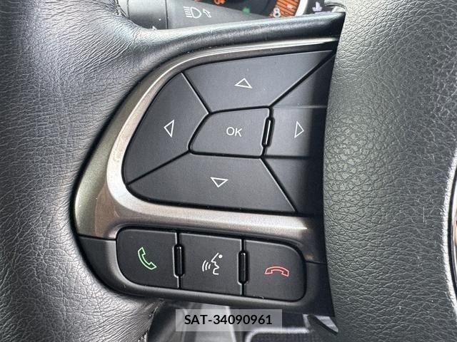 Jeep RENEGADE 2019-02 7508888-15