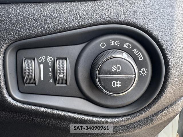 Jeep RENEGADE 2019-02 7508888-21