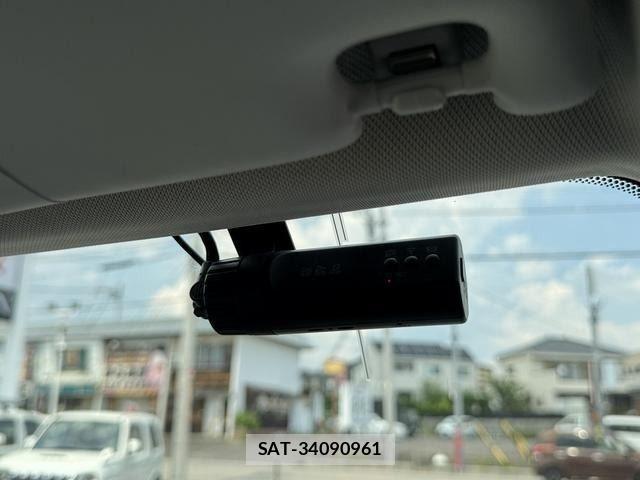 Jeep RENEGADE 2019-02 7508888-28