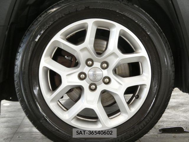 Jeep RENEGADE 2017-06 7508887-10