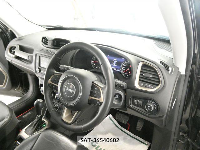 Jeep RENEGADE 2017-06 7508887-11