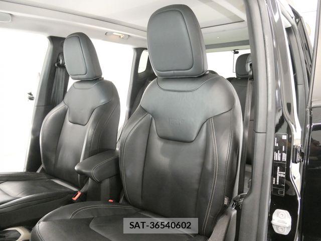 Jeep RENEGADE 2017-06 7508887-18