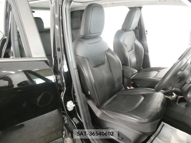 Jeep RENEGADE 2017-06 7508887-20