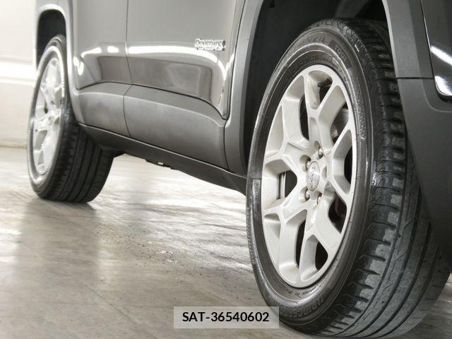 Jeep RENEGADE 2017-06 7508887-8
