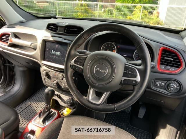 Jeep RENEGADE 2020-10 7562262-12