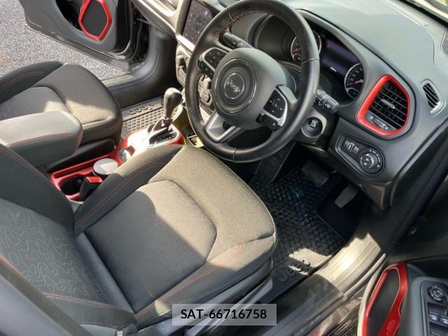 Jeep RENEGADE 2020-10 7562262-13