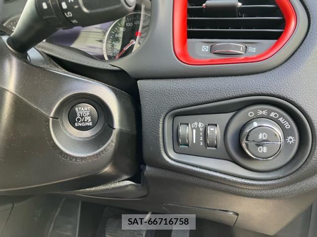 Jeep RENEGADE 2020-10 7562262-16