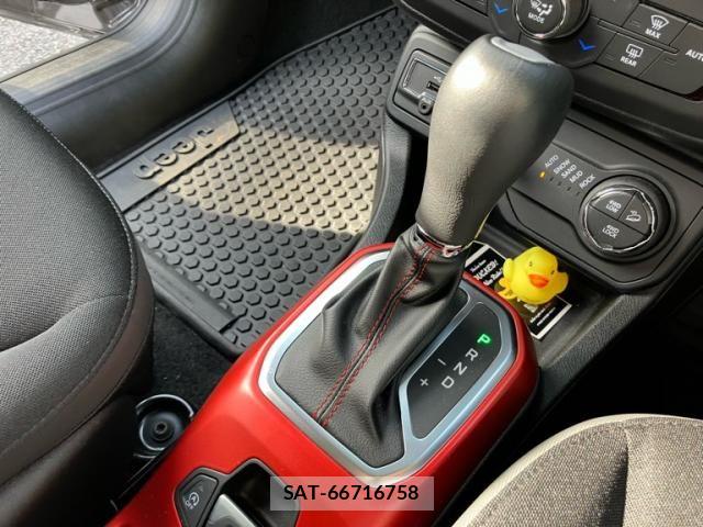 Jeep RENEGADE 2020-10 7562262-18