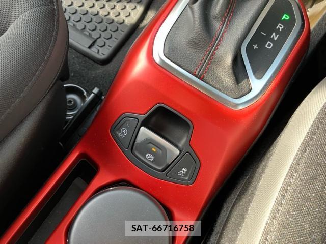 Jeep RENEGADE 2020-10 7562262-19
