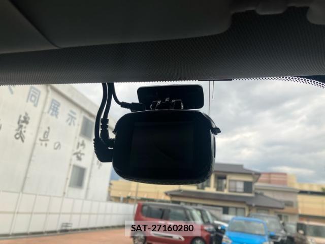 Jeep RENEGADE 2020-11 7617240-15