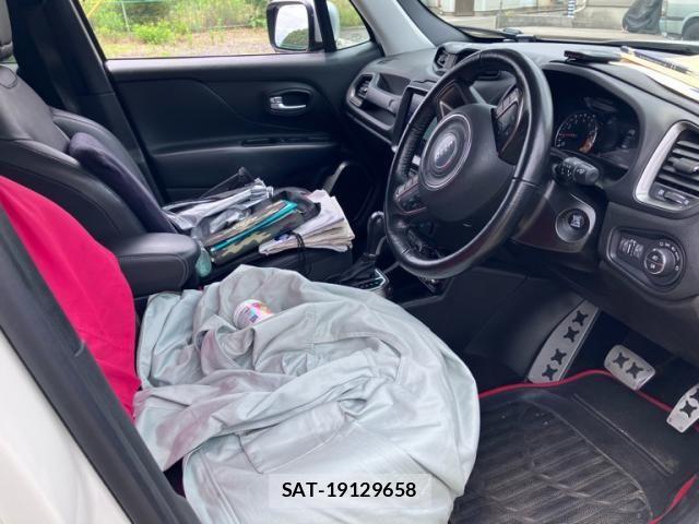 Jeep RENEGADE 2018-10 7724405-13