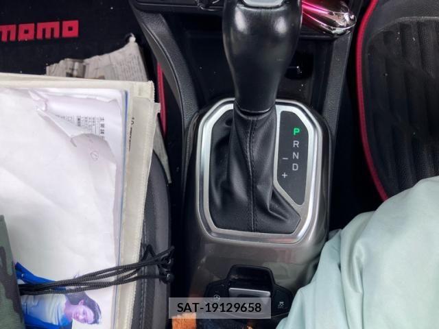 Jeep RENEGADE 2018-10 7724405-20