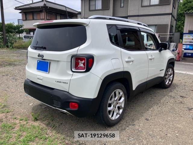 Jeep RENEGADE 2018-10 7724405-4