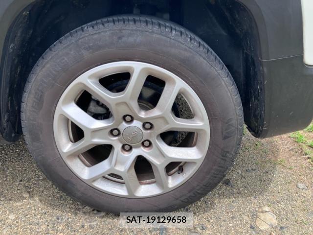 Jeep RENEGADE 2018-10 7724405-6
