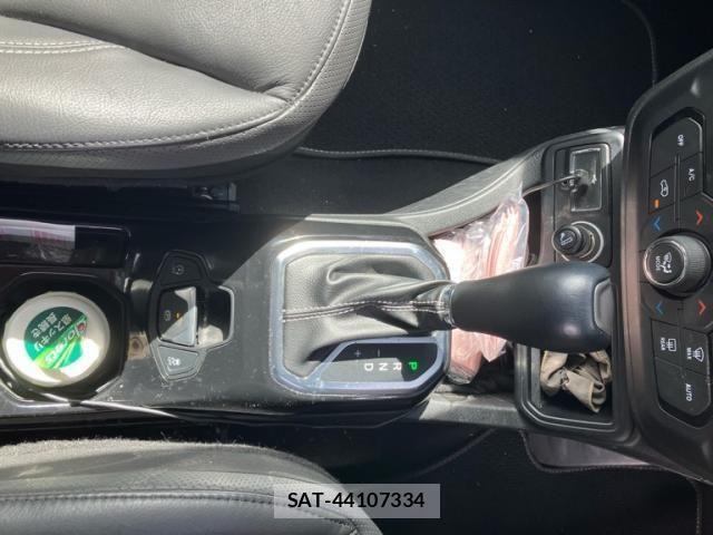 Jeep RENEGADE 2021-07 7724402-21