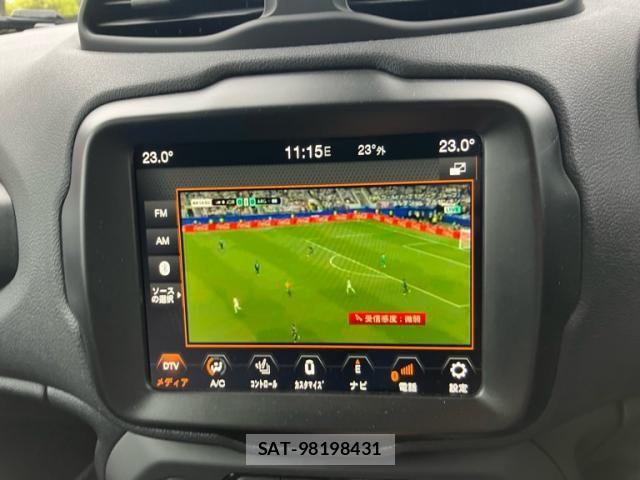 Jeep RENEGADE 2023-09 7724398-24