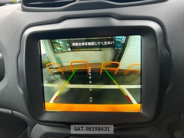 Jeep RENEGADE 2023-09 7724398-25