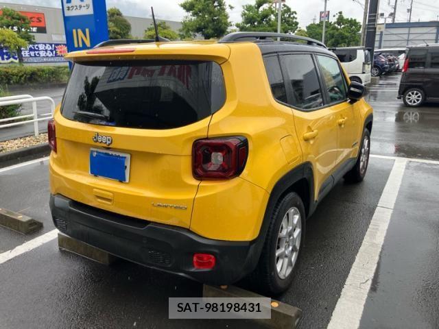 Jeep RENEGADE 2023-09 7724398-3