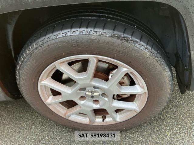 Jeep RENEGADE 2023-09 7724398-8