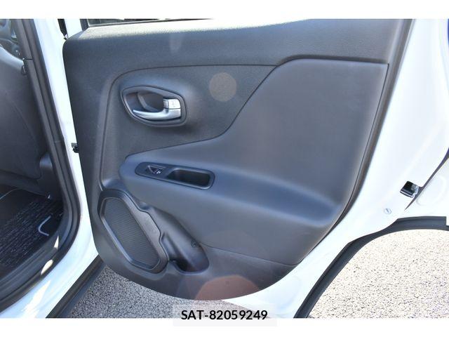 Jeep RENEGADE 2023-04 7724396-17