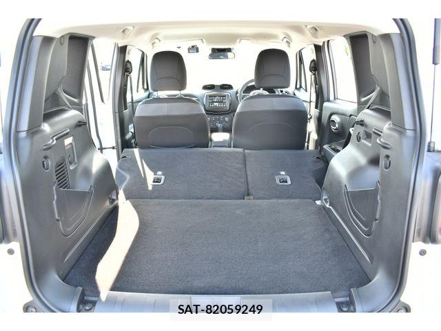 Jeep RENEGADE 2023-04 7724396-21