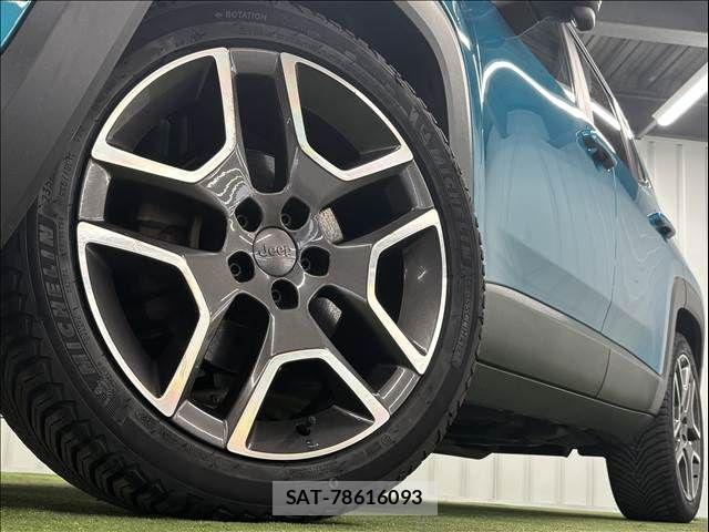 Jeep RENEGADE 2019-08 7785838-18