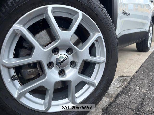 Jeep RENEGADE 2023-06 7785843-14