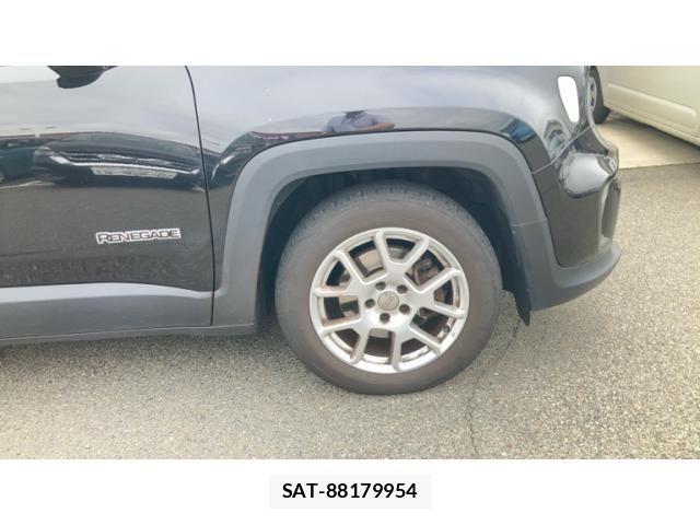 Jeep RENEGADE 2019-06 7785836-12